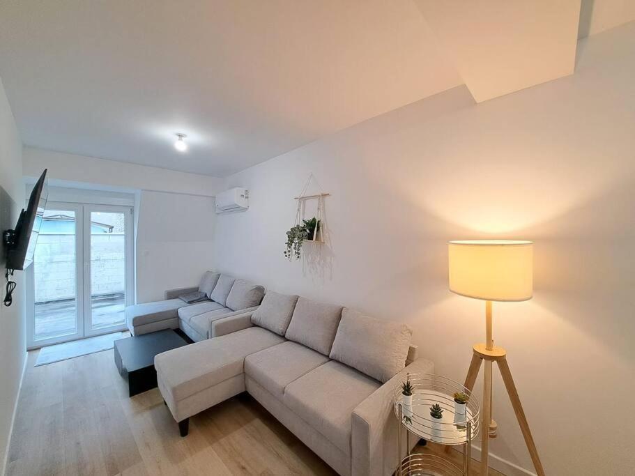 Mascate - Appartement Climatise En Hypercentre 랭스 외부 사진